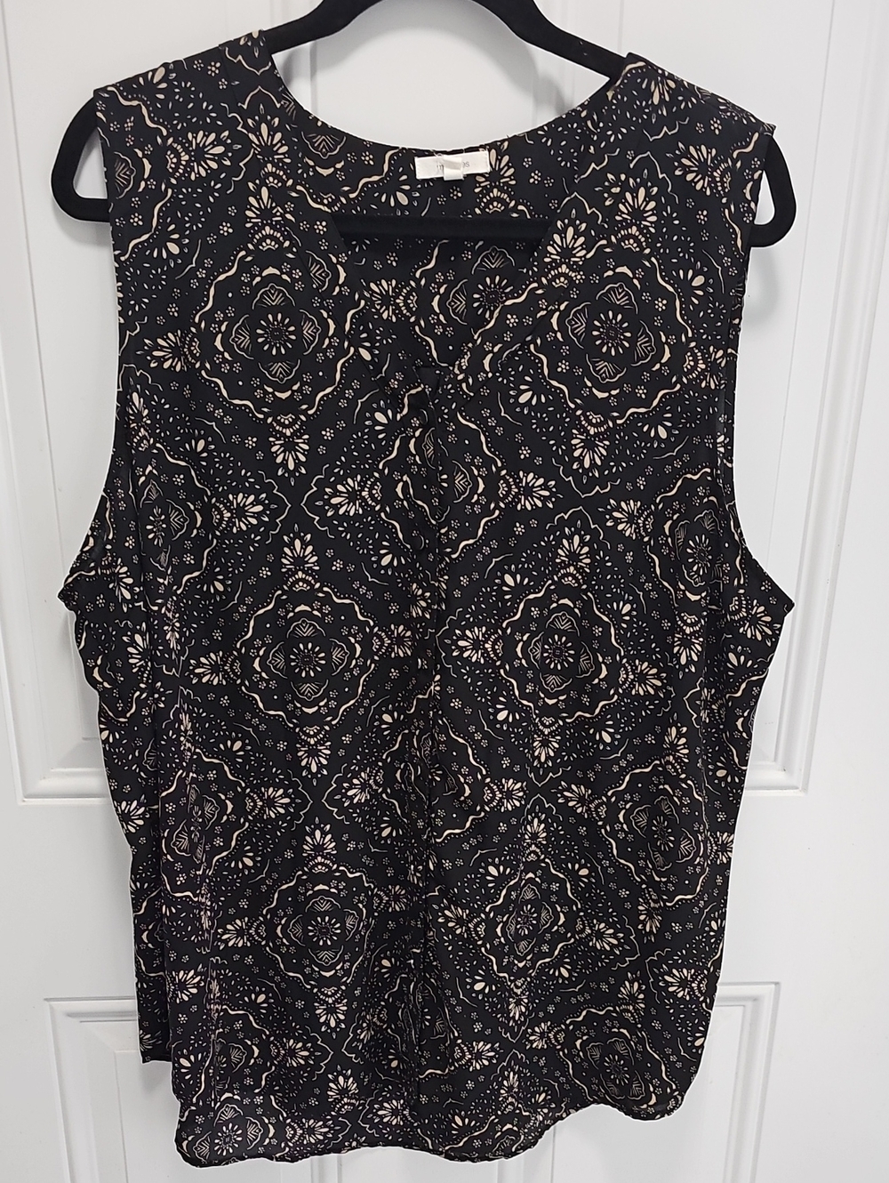 Maurices Black Sleeveless Camisole with Beige Tile Print